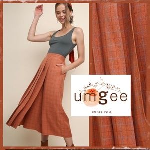 Umgee High Rise Crop Pant W/Pleated Skirt Overlay